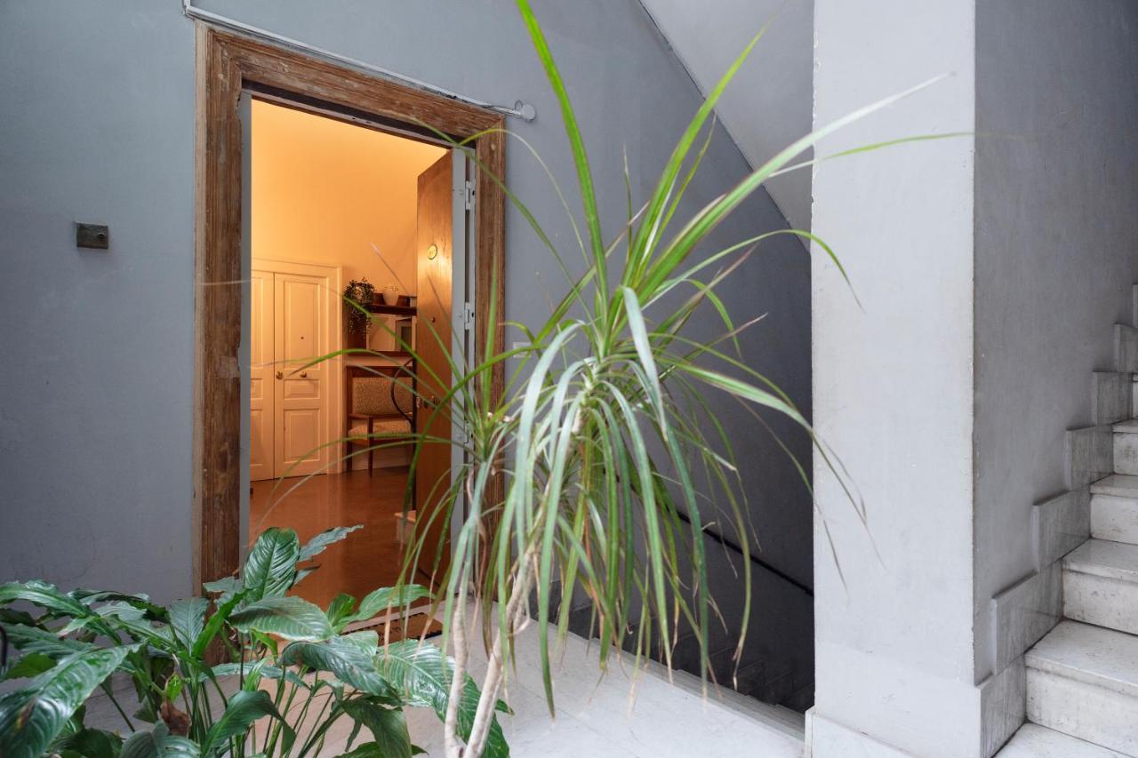 Casa Donna Aiuola Apartment Наполи Екстериор снимка