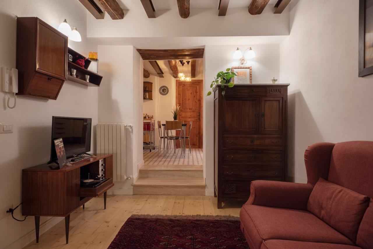 Casa Donna Aiuola Apartment Наполи Екстериор снимка