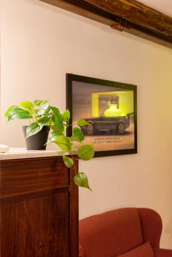 Casa Donna Aiuola Apartment Наполи Екстериор снимка