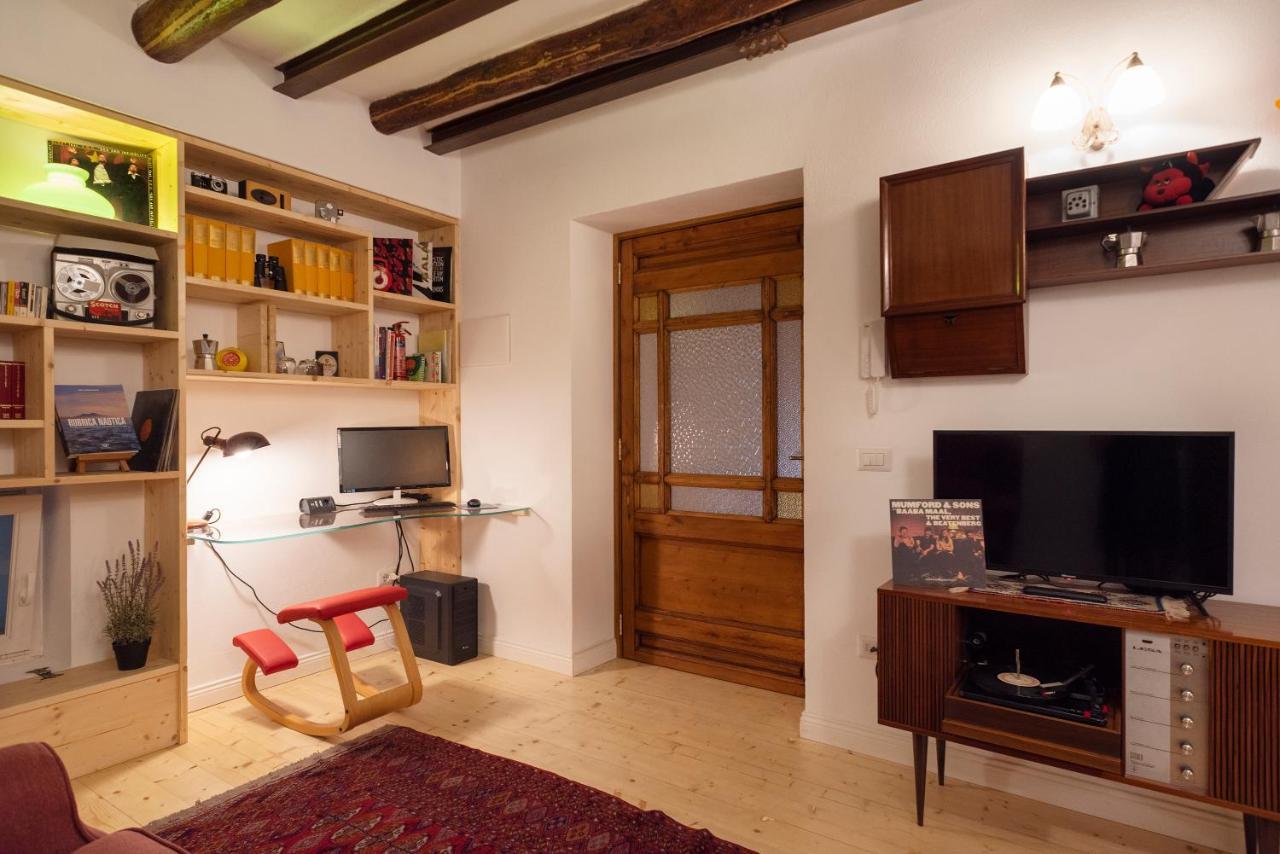 Casa Donna Aiuola Apartment Наполи Екстериор снимка
