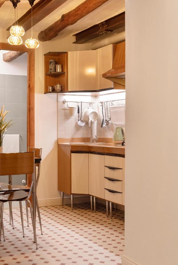 Casa Donna Aiuola Apartment Наполи Екстериор снимка