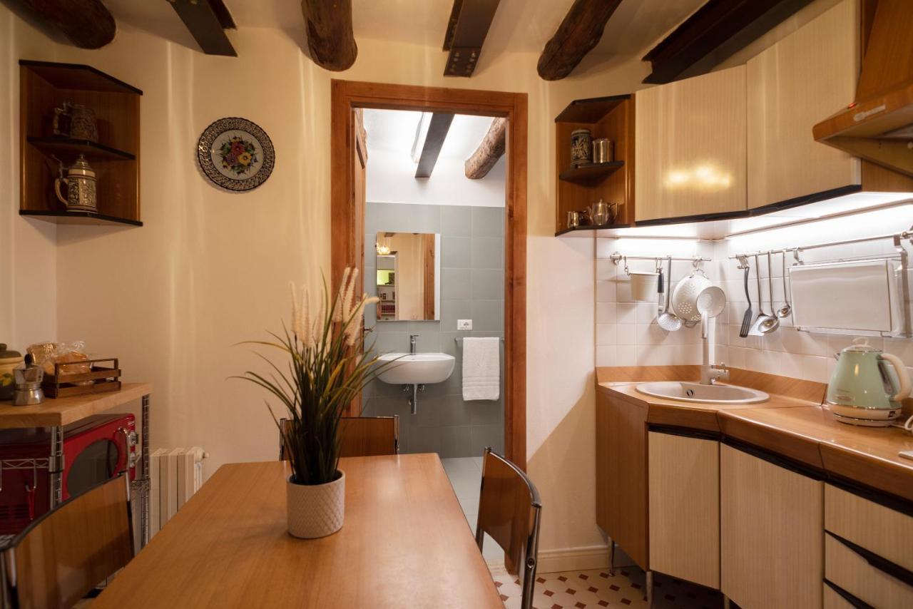 Casa Donna Aiuola Apartment Наполи Екстериор снимка